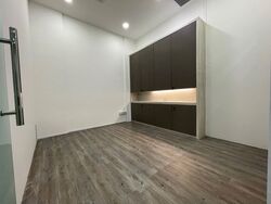 Robinson Square (D1), Office #553703061